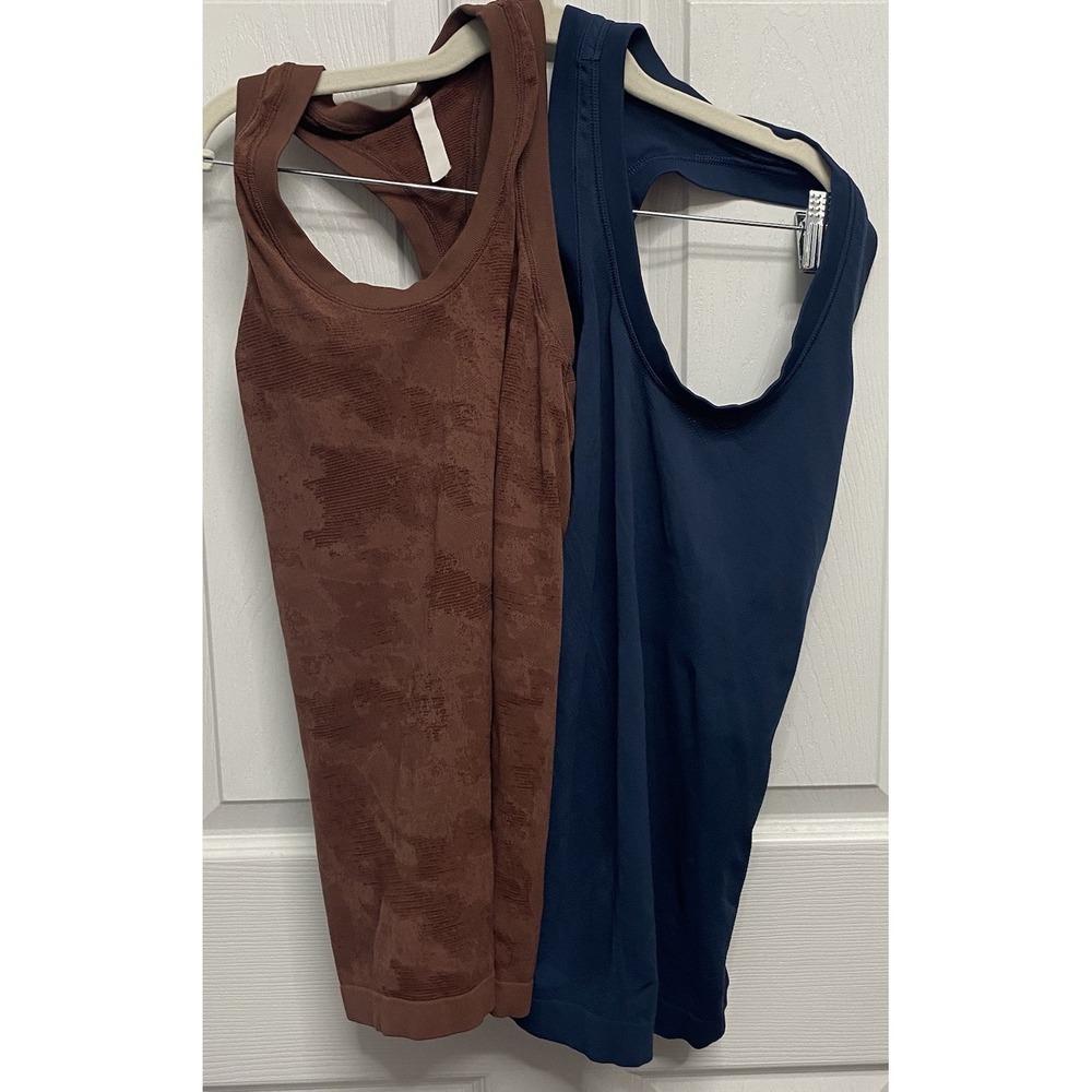 2 Athleta‎ Momentum Women Tank Tops Camo Brown & Navy Blue No Tags S/M Chest=30"